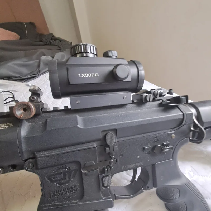 Imagem 4 do anúncio M4 AeG predator polimero
